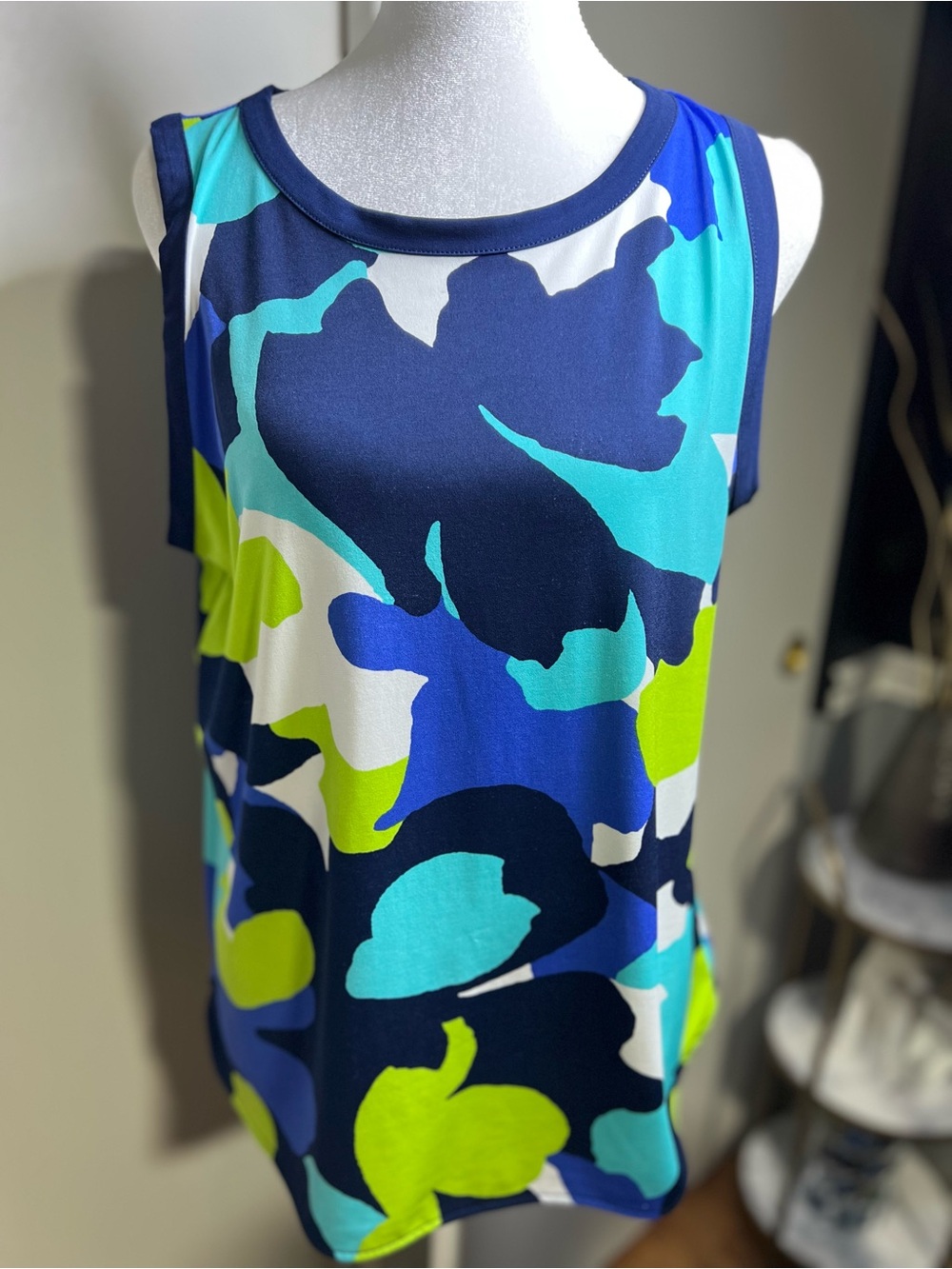 Liz Claiborne Blue Multi Abstract Floral Tank Top